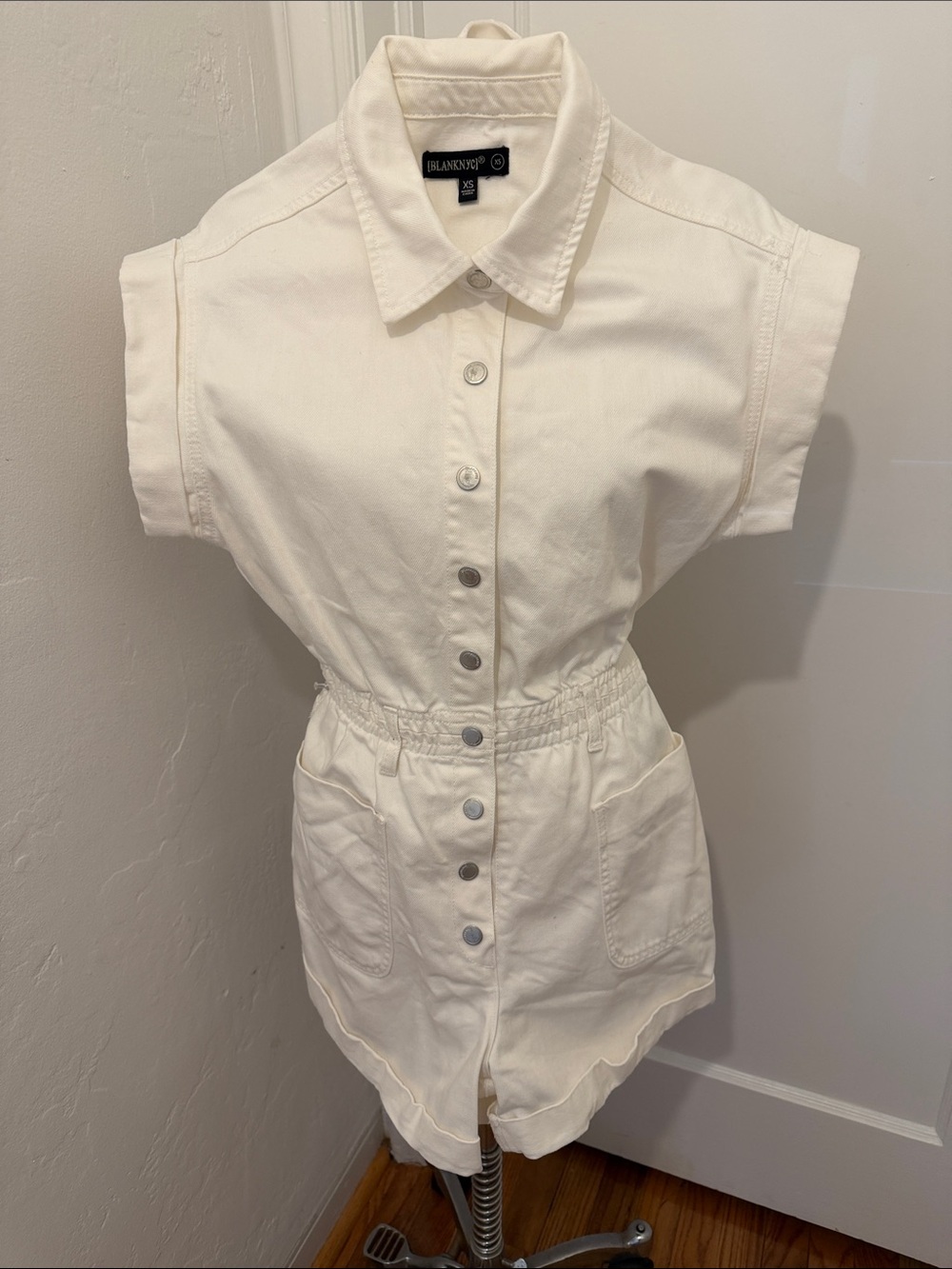 Blank NYC Off-White Button-Front Short Sleeve Romper